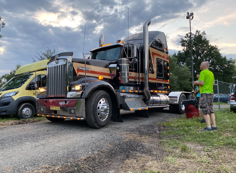 4. Sraz amerických aut HOLLYWOOD US CARS Holýšov