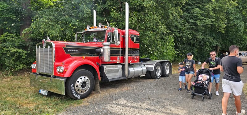 6. sraz amerických aut Hollywood US Cars Holýšov (21.7. - 22.7.)