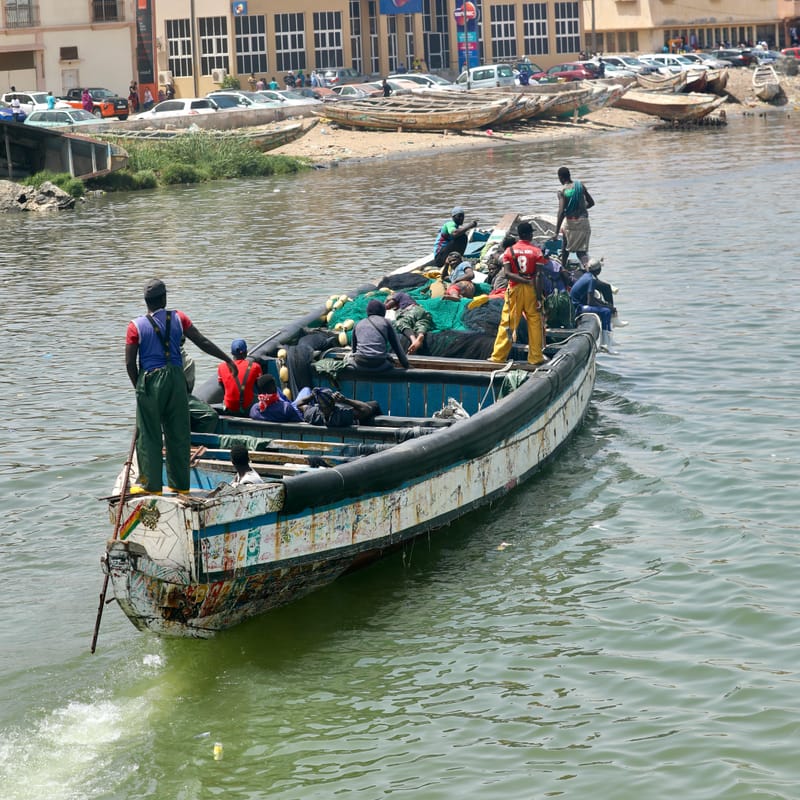 9. SAINT LOUIS 3 : Le Quartier des Pêcheurs, en calèche
