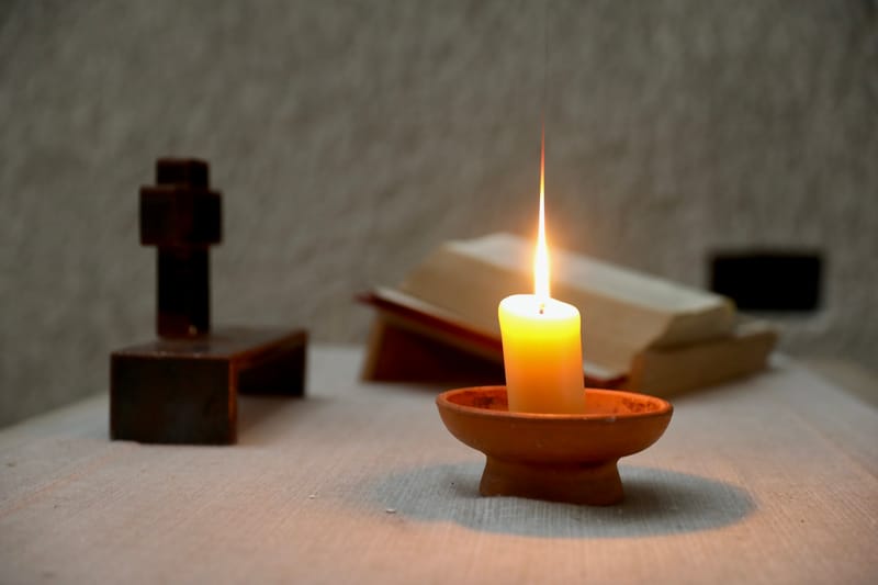 1. VOSGES : Ronchamp, Chapelle Notre Dame du Haut (Le Corbusier)