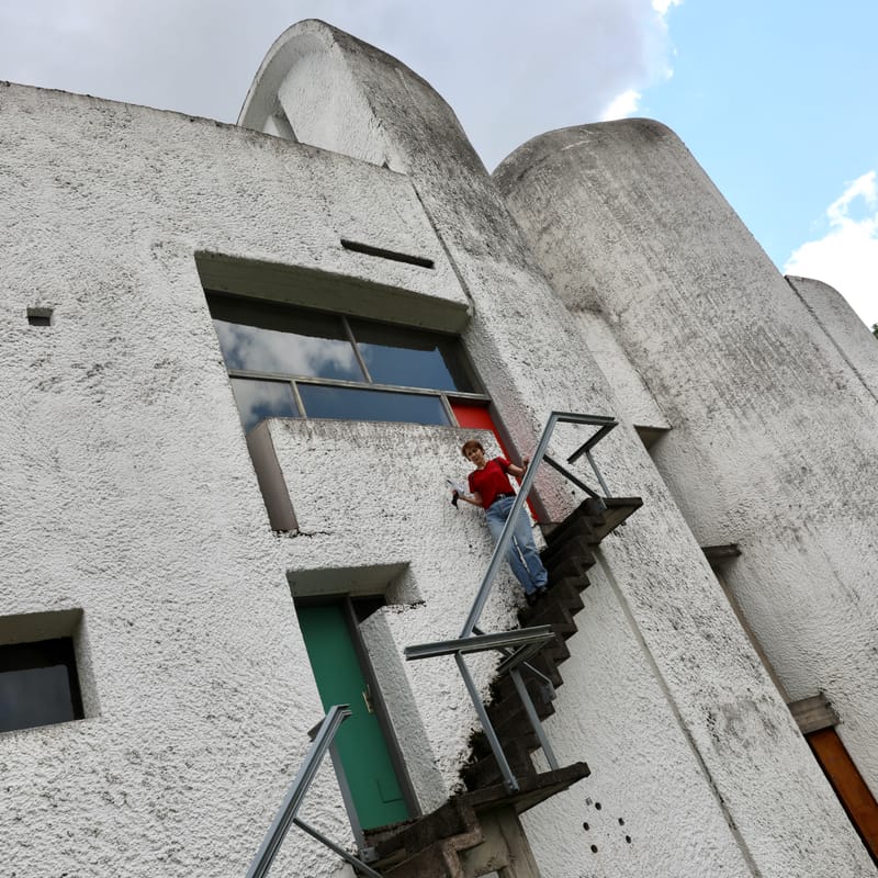1. VOSGES : Ronchamp, Chapelle Notre Dame du Haut (Le Corbusier)