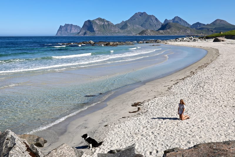 1. Iles Lofoten 1 : Uttakleiv, Reine, Ballstad (HRZ)