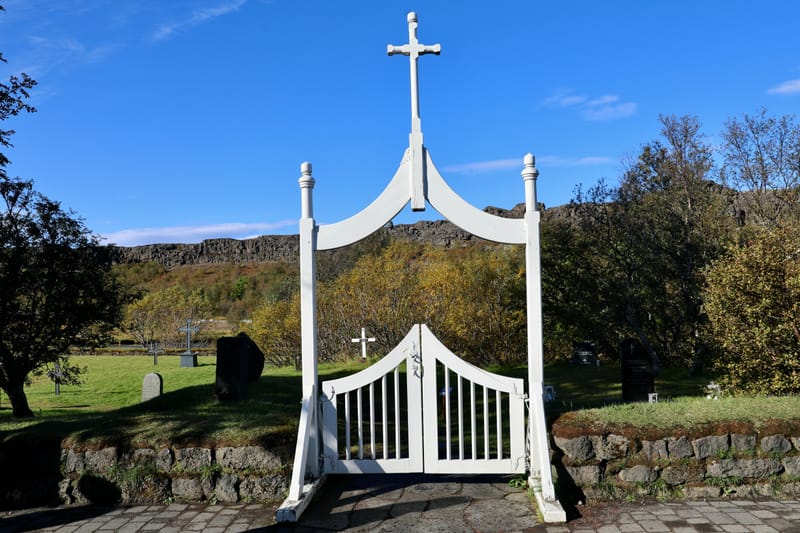 7. Le Cercle d'Or 1 : Stakholt, Hun, Pingvellir NP