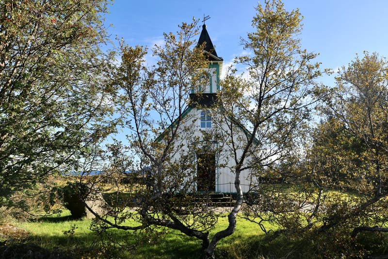 7. Le Cercle d'Or 1 : Stakholt, Hun, Pingvellir NP