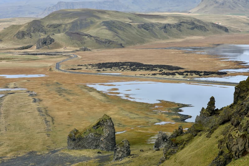 11. Sud 1 : Black Beach et la péninsule de Dirholaey