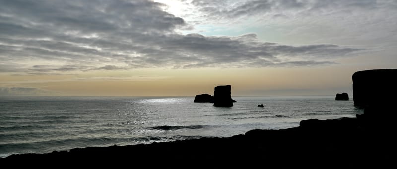 11. Sud 1 : Black Beach et la péninsule de Dirholaey