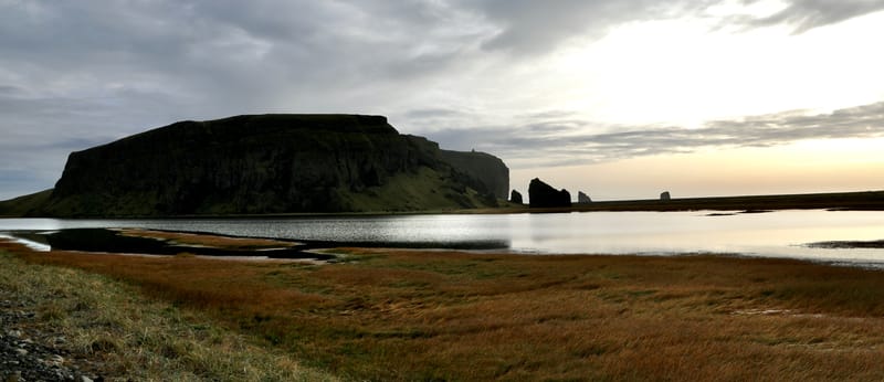 11. Sud 1 : Black Beach et la péninsule de Dirholaey