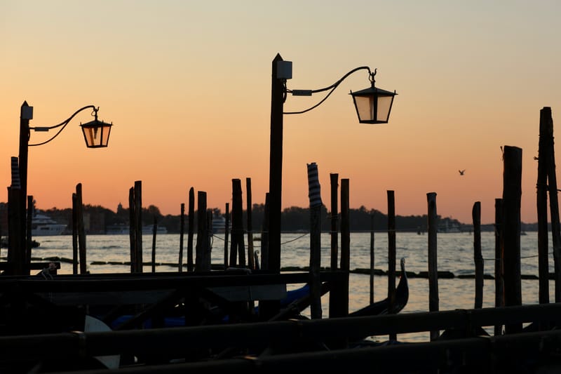 10. Venise : A la lueur des lampadaires en candélabres