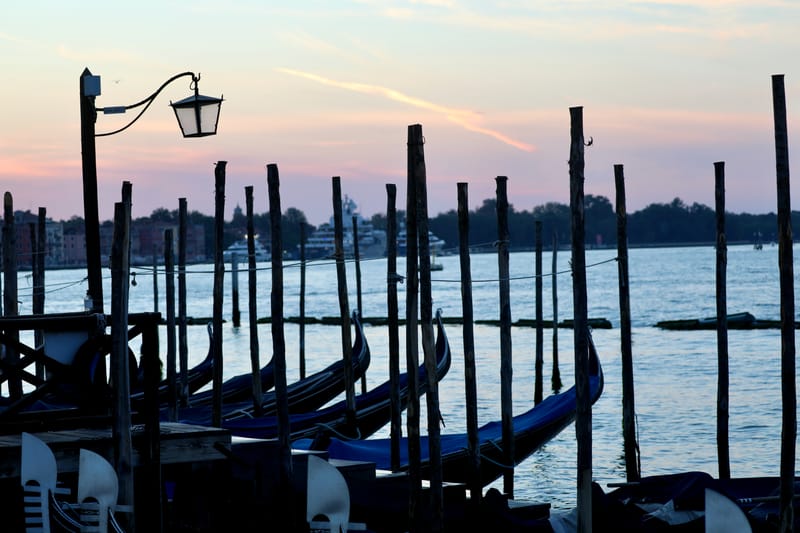 10. Venise : A la lueur des lampadaires en candélabres