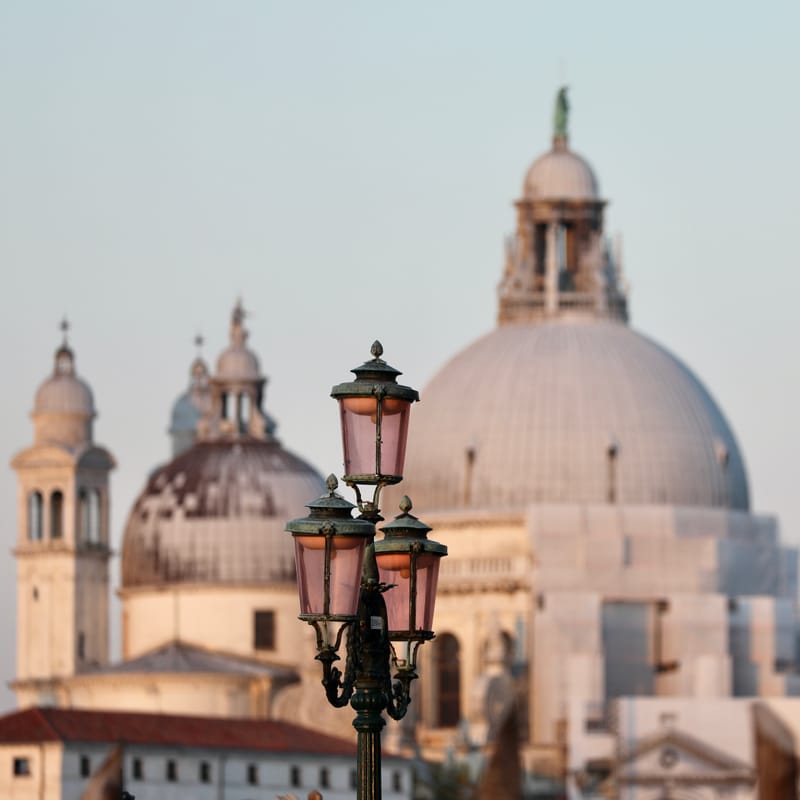 10. Venise : A la lueur des lampadaires en candélabres