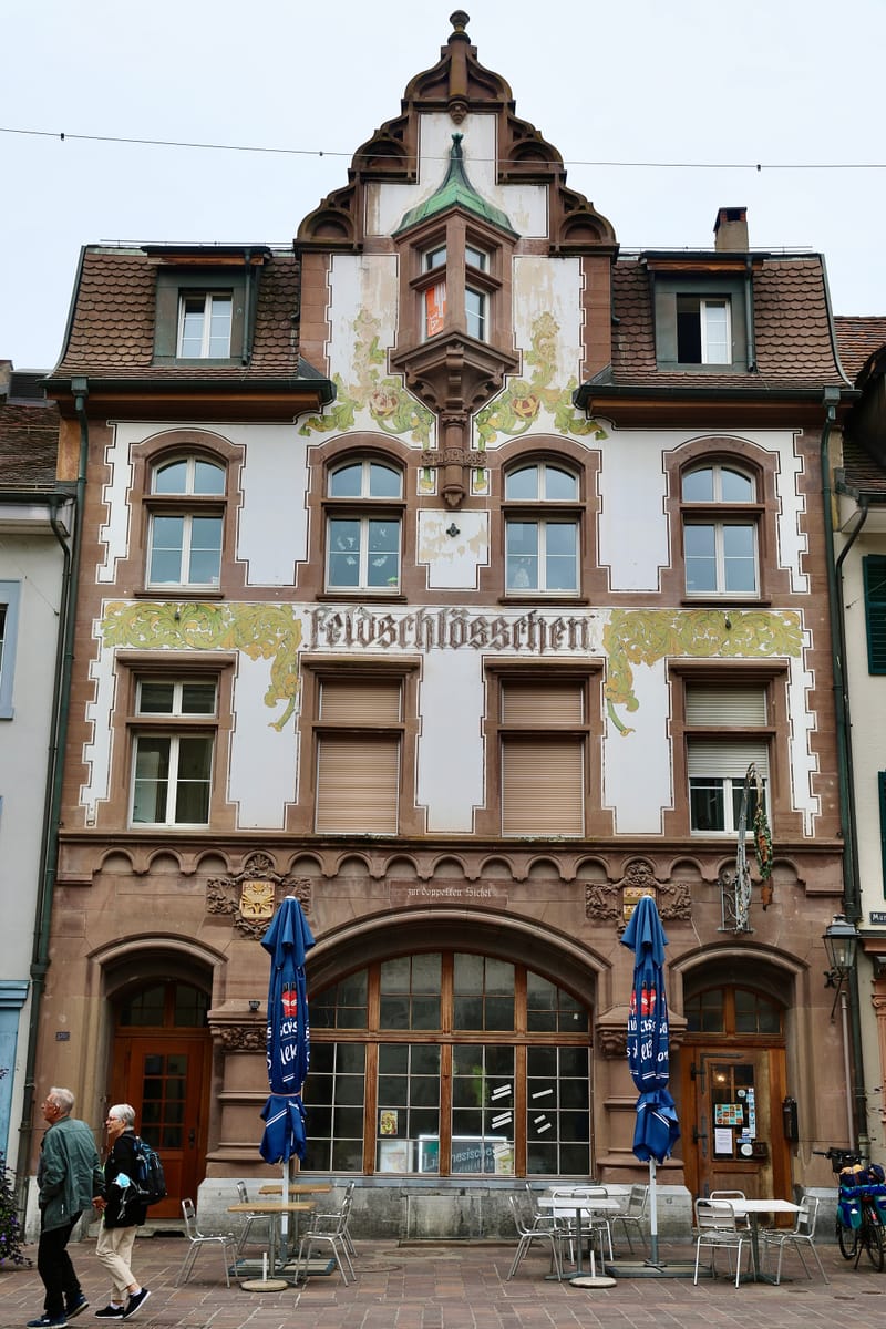 6. SUISSE 4/ALLEMAGNE 3 : Rheinfelden (Sui.), Chutes du Rhin-Neuhausen (All.)