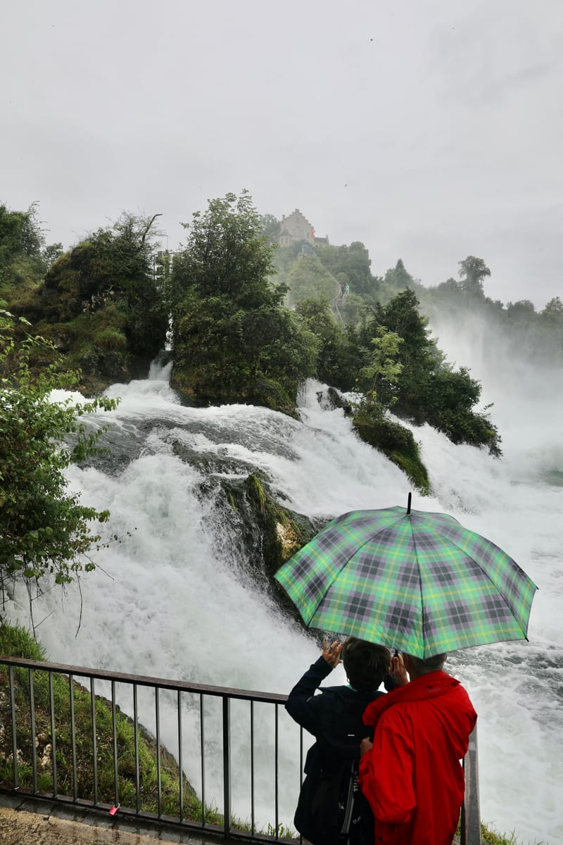 6. SUISSE 4/ALLEMAGNE 3 : Rheinfelden (Sui.), Chutes du Rhin-Neuhausen (All.)