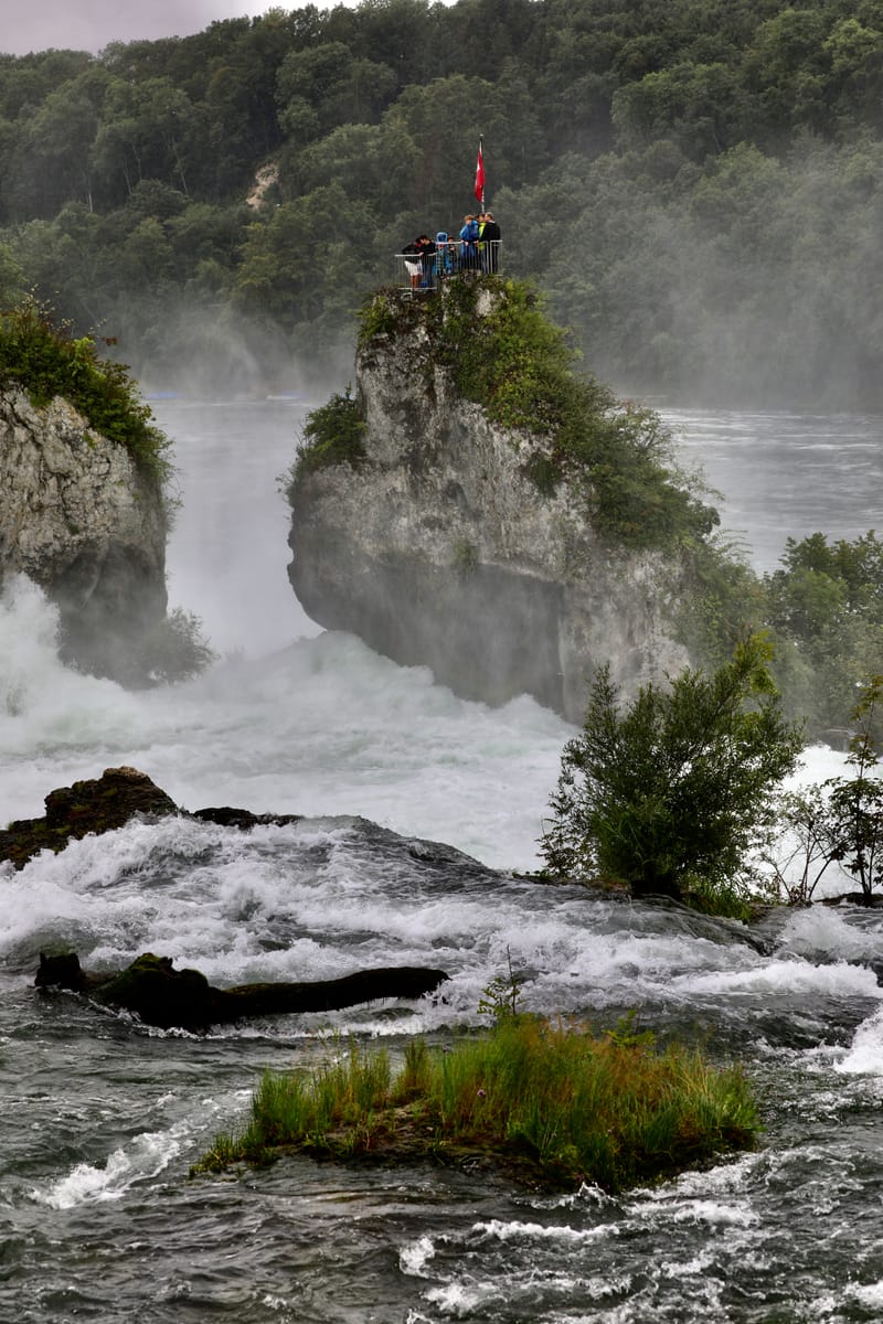 6. SUISSE 4/ALLEMAGNE 3 : Rheinfelden (Sui.), Chutes du Rhin-Neuhausen (All.)