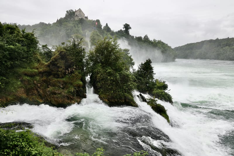 6. SUISSE 4/ALLEMAGNE 3 : Rheinfelden (Sui.), Chutes du Rhin-Neuhausen (All.)