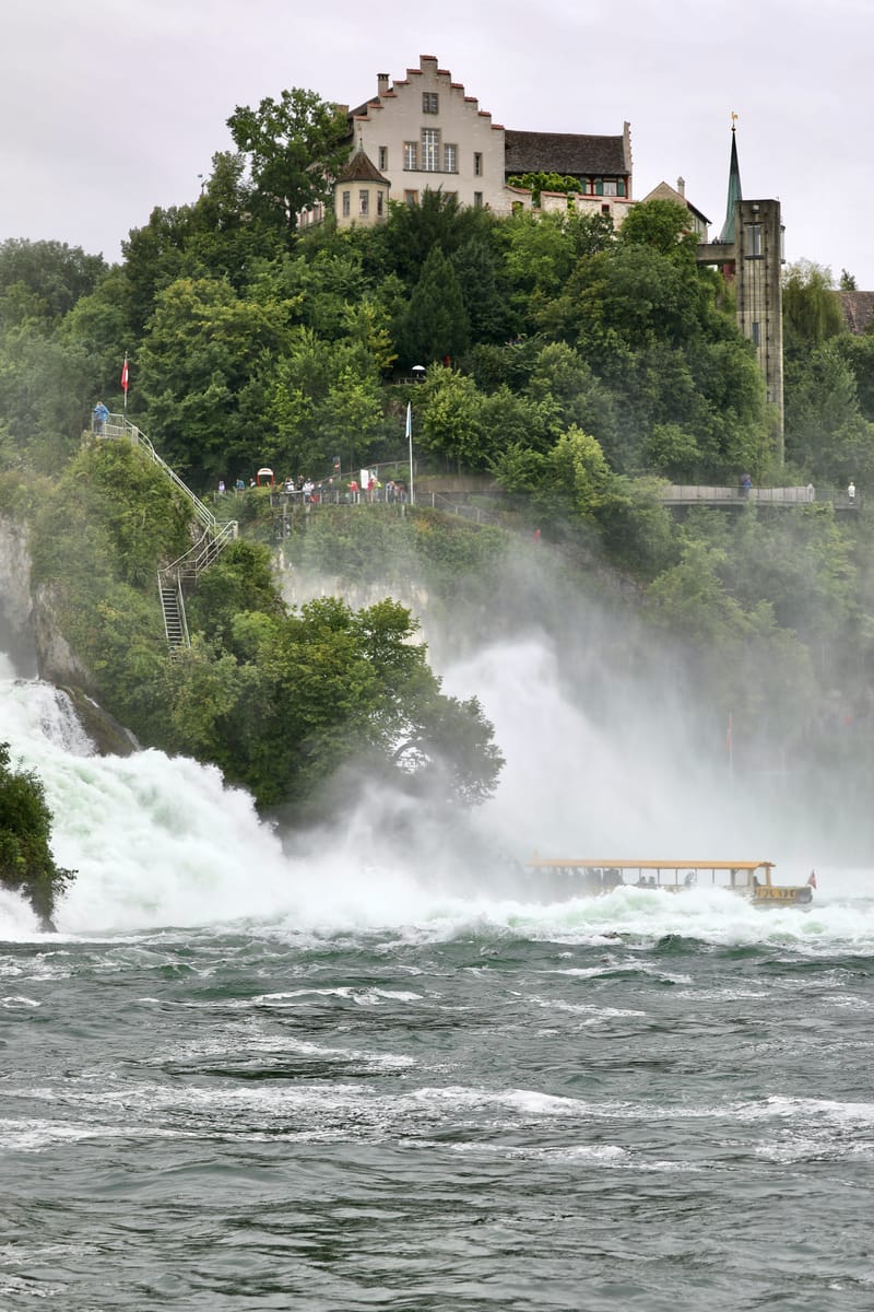 6. SUISSE 4/ALLEMAGNE 3 : Rheinfelden (Sui.), Chutes du Rhin-Neuhausen (All.)
