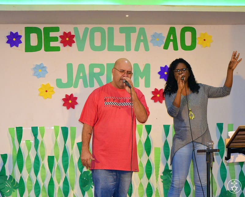 DE VOLTA AO JARDIM