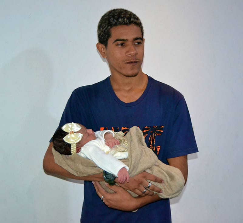 APRESENTAÇÃO DA ANA LIZ