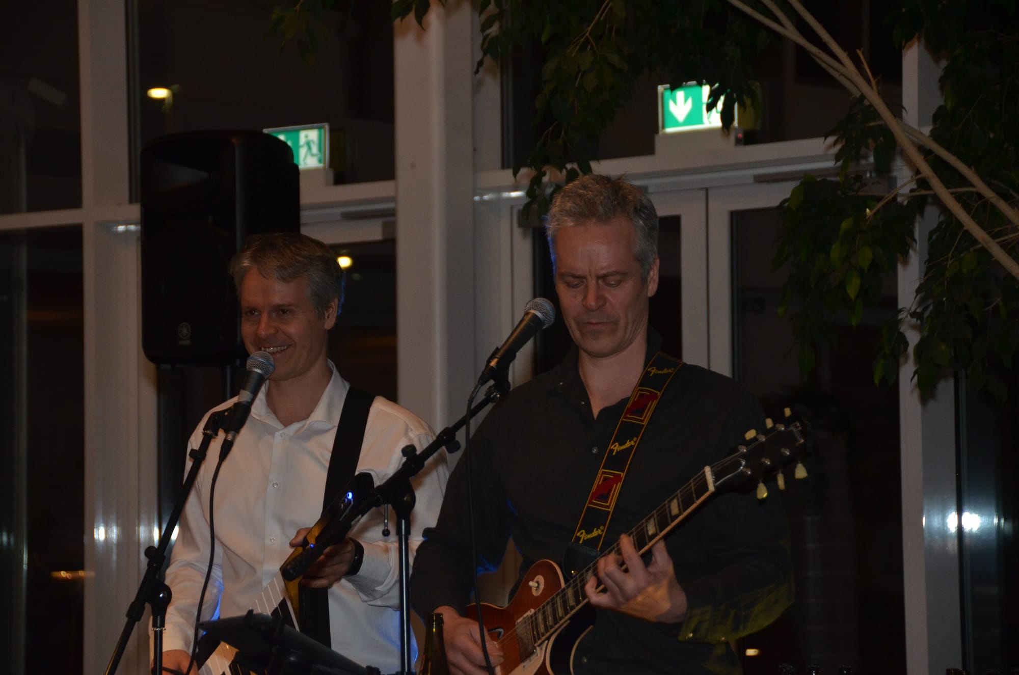 Optræden med quiz og band