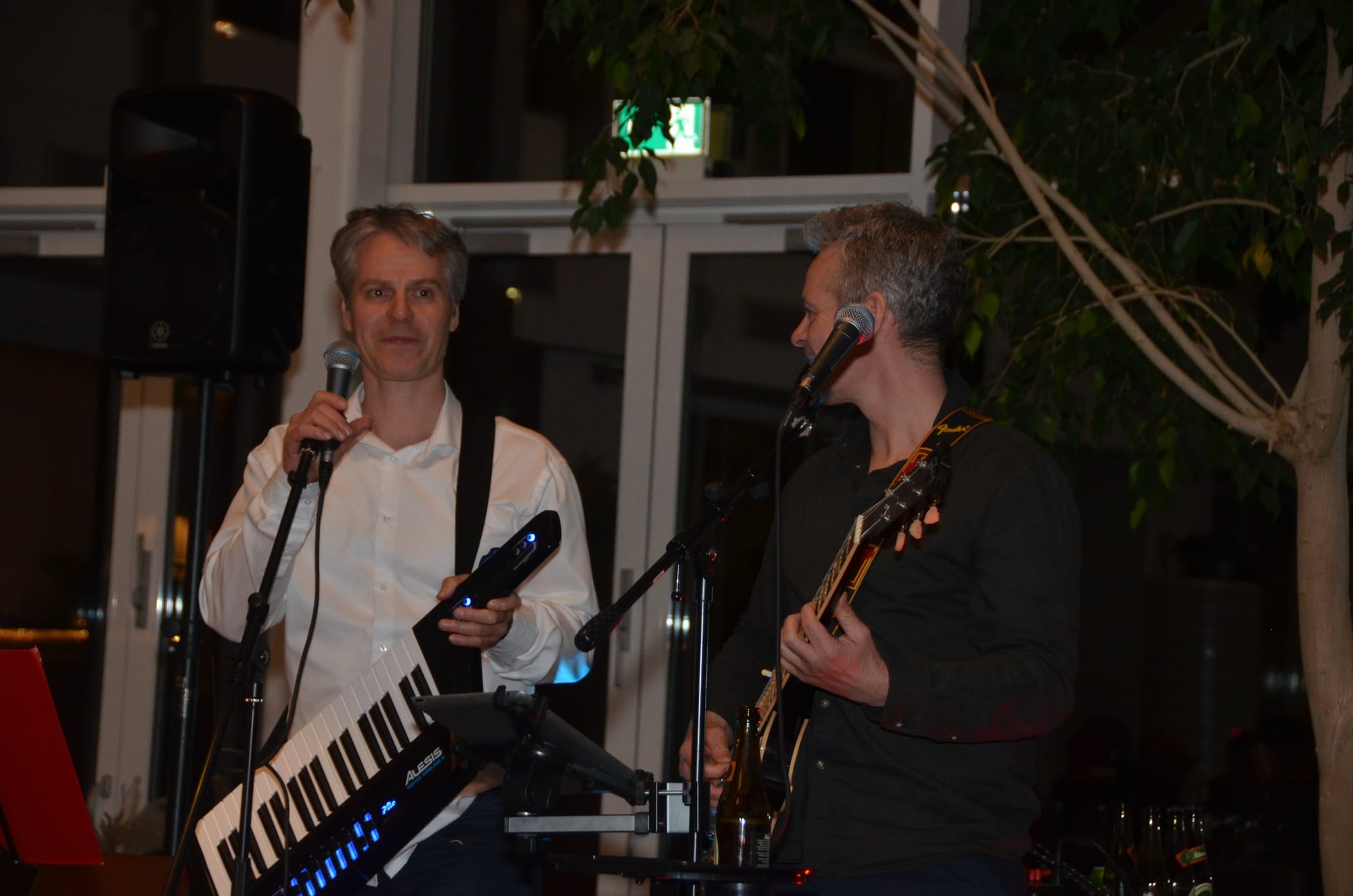 Optræden med quiz og band