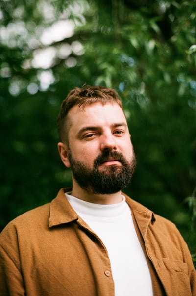 GREG BOUNCE: LA CANCIÓN QUE SUENA A VERANO