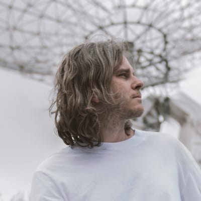 MILLHOPE: TRAVESÍA ONÍRICA