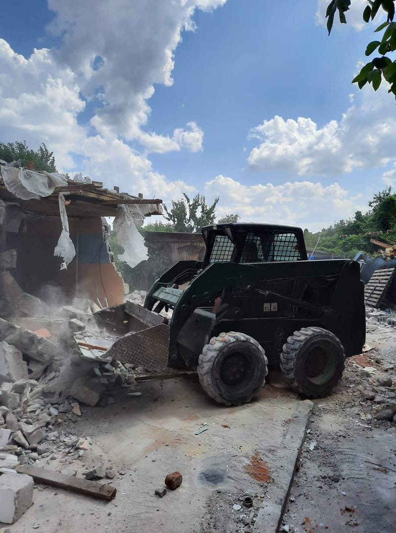 Demolări