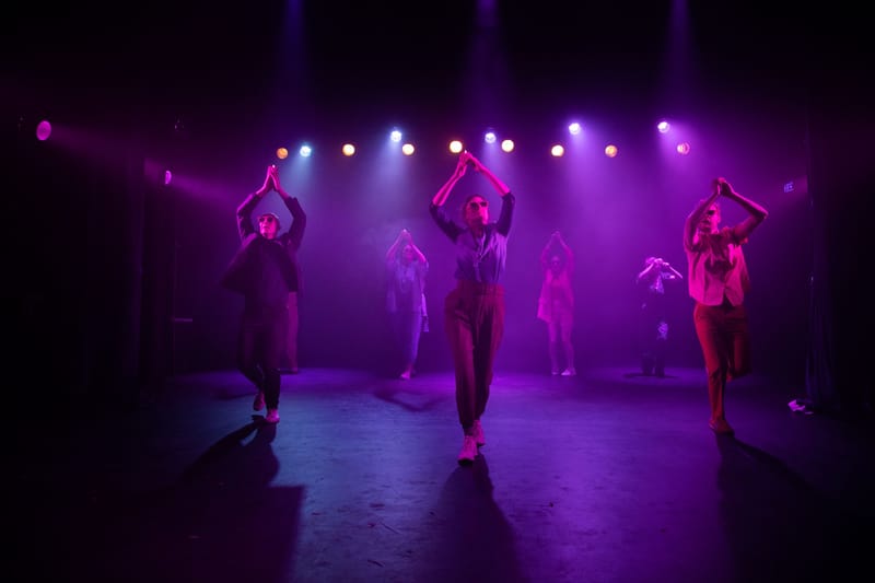 Ég býð mig fram - Nýr heimur (A new world)