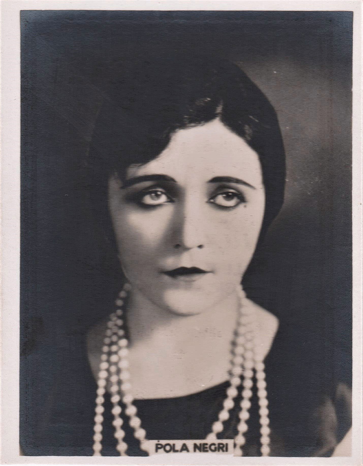 POLA NEGRI