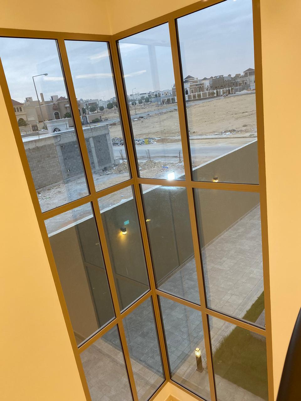 واجهات استركشر وكارتن وول