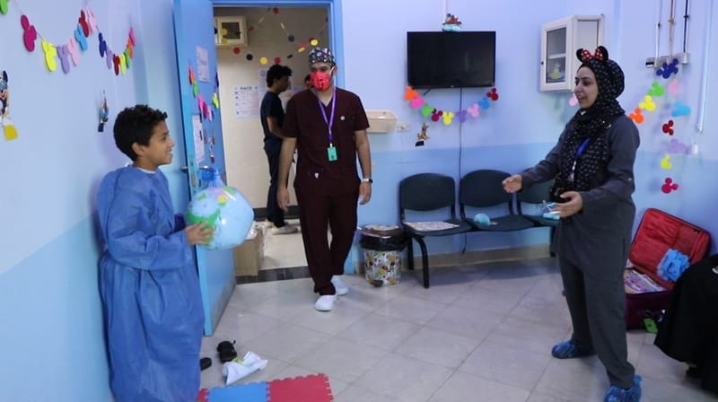 التعاون مع منظمة الصحة العالمية من خلال مؤسسة operation smile