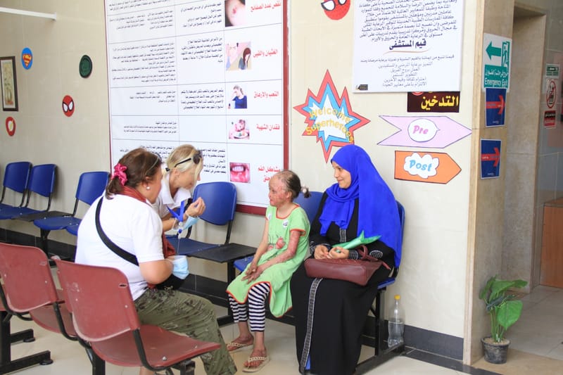 التعاون مع منظمة الصحة العالمية من خلال مؤسسة operation smile