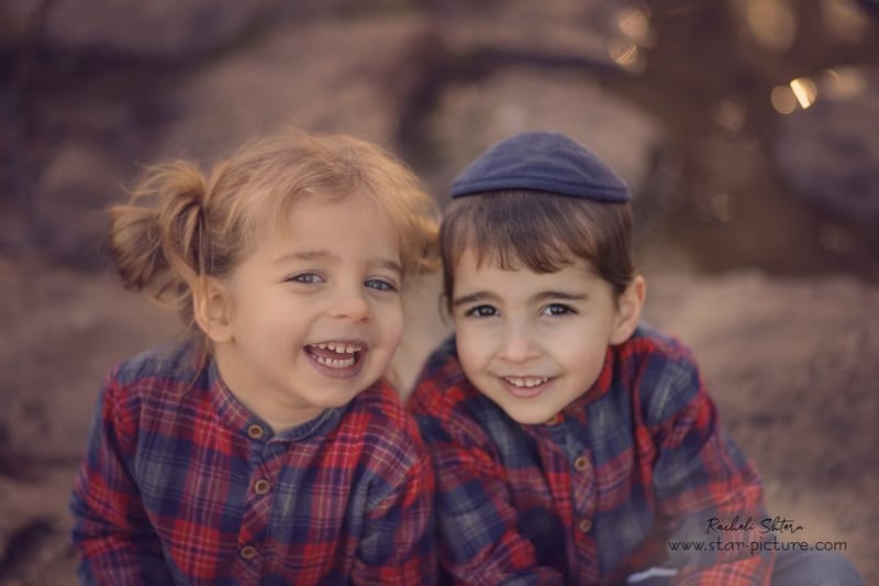 הטוהר הזה של הבונבון שבגזירת תלתל נהיה גבר קטן