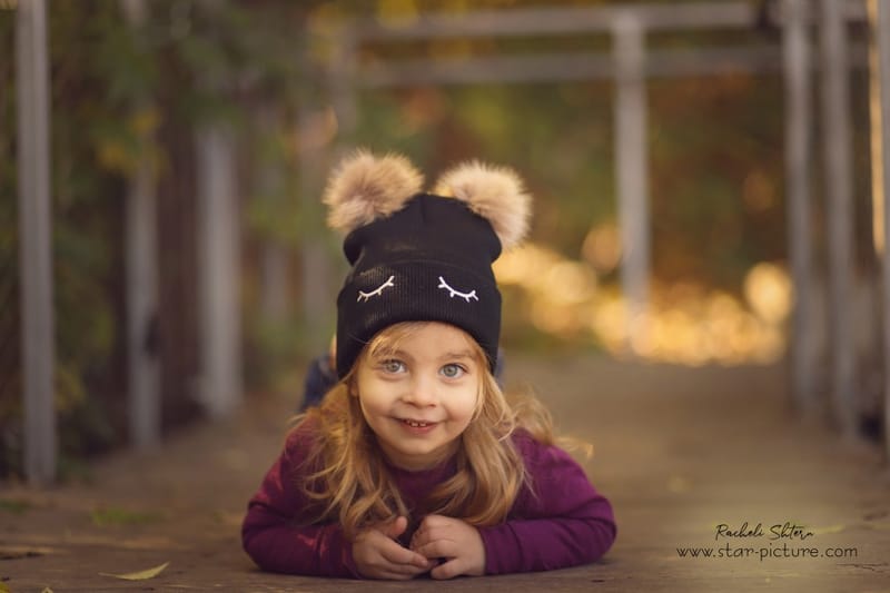 הטוהר הזה של הבונבון שבגזירת תלתל נהיה גבר קטן