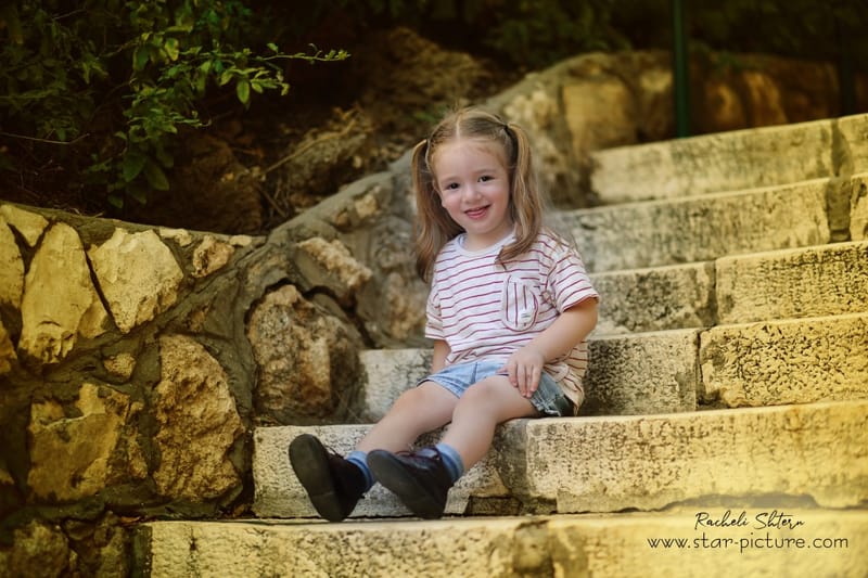 הטוהר הזה של הבונבון שבגזירת תלתל נהיה גבר קטן