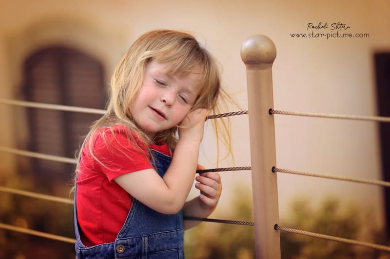 הטוהר הזה של הבונבון שבגזירת תלתל נהיה גבר קטן