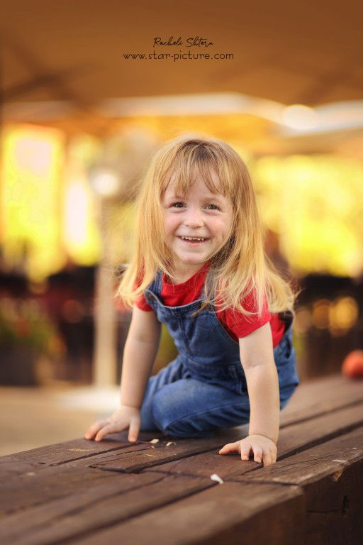 הטוהר הזה של הבונבון שבגזירת תלתל נהיה גבר קטן