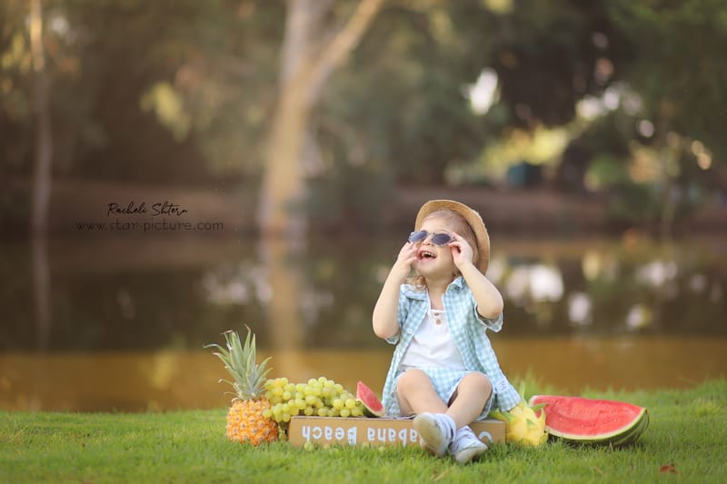 הטוהר הזה של הבונבון שבגזירת תלתל נהיה גבר קטן