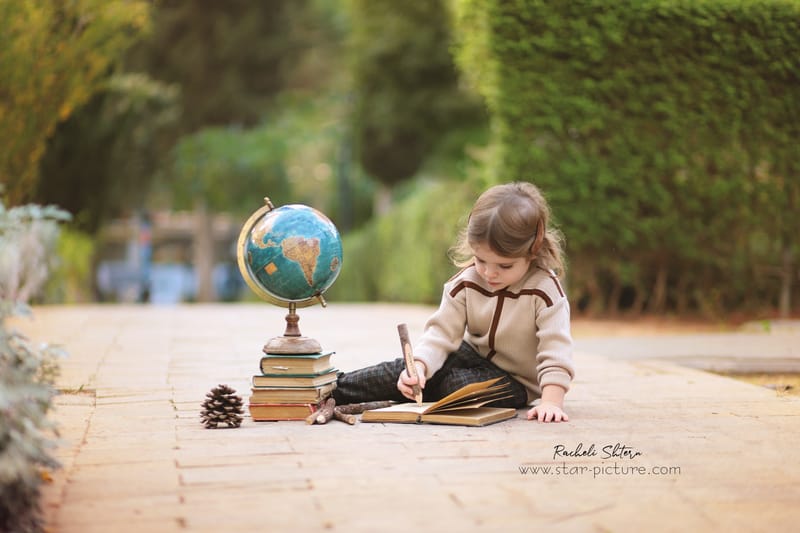 הטוהר הזה של הבונבון שבגזירת תלתל נהיה גבר קטן