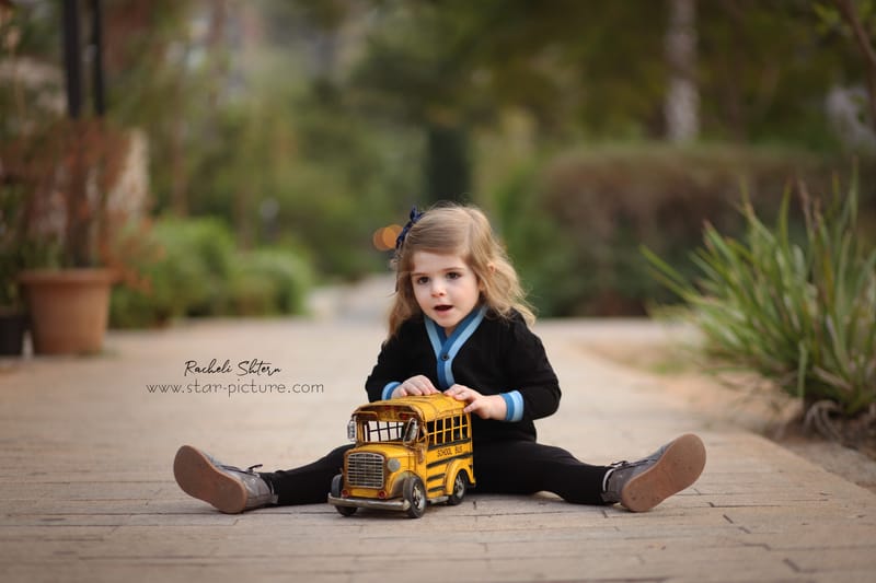 הטוהר הזה של הבונבון שבגזירת תלתל נהיה גבר קטן