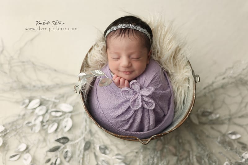 סגול- כי מי אמר שבנות זה רק וורוד?