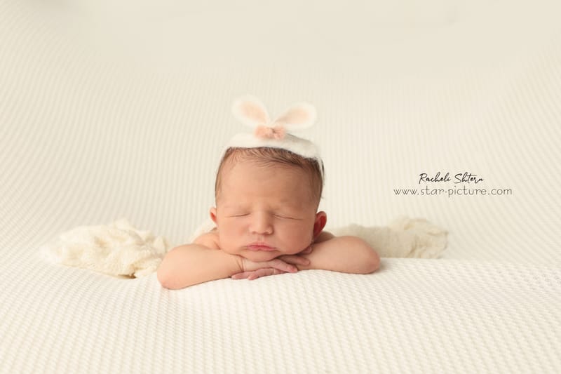 צבעים טבעיים זה פשוט לתת לרוך לדבר... לתת לפרצוף הרך והזעיר את כל תשומת הלב בפריים...