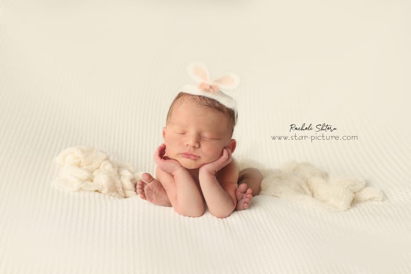 צבעים טבעיים זה פשוט לתת לרוך לדבר... לתת לפרצוף הרך והזעיר את כל תשומת הלב בפריים...