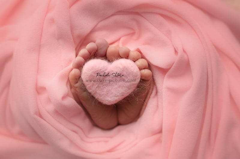 גווני וורוד מלאכיים- כי יש יותר בת מזה?