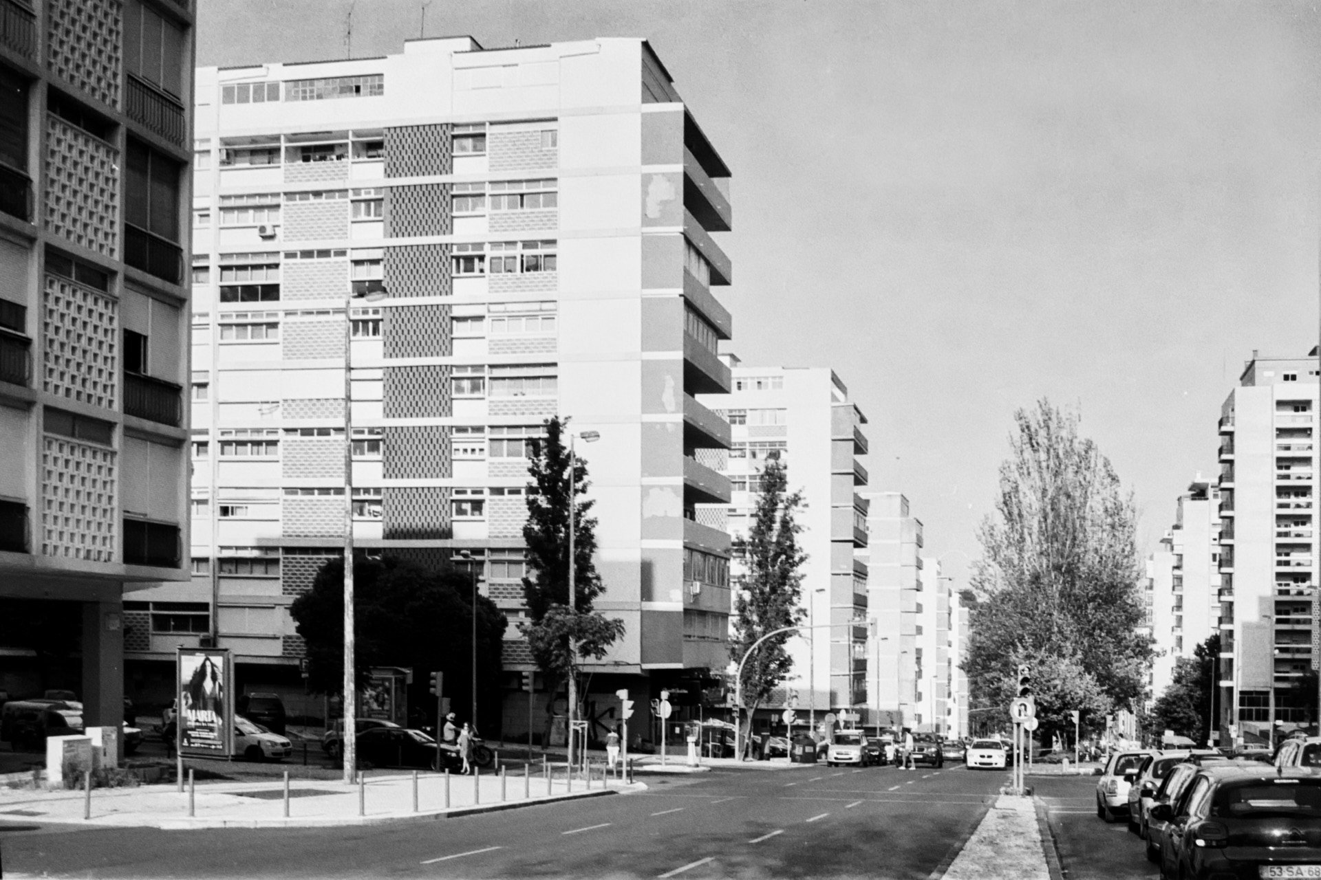 A CIDADE COMO DÉCOR , 2017 | After “Os Verdes Anos” - Paulo Rocha, 1963 