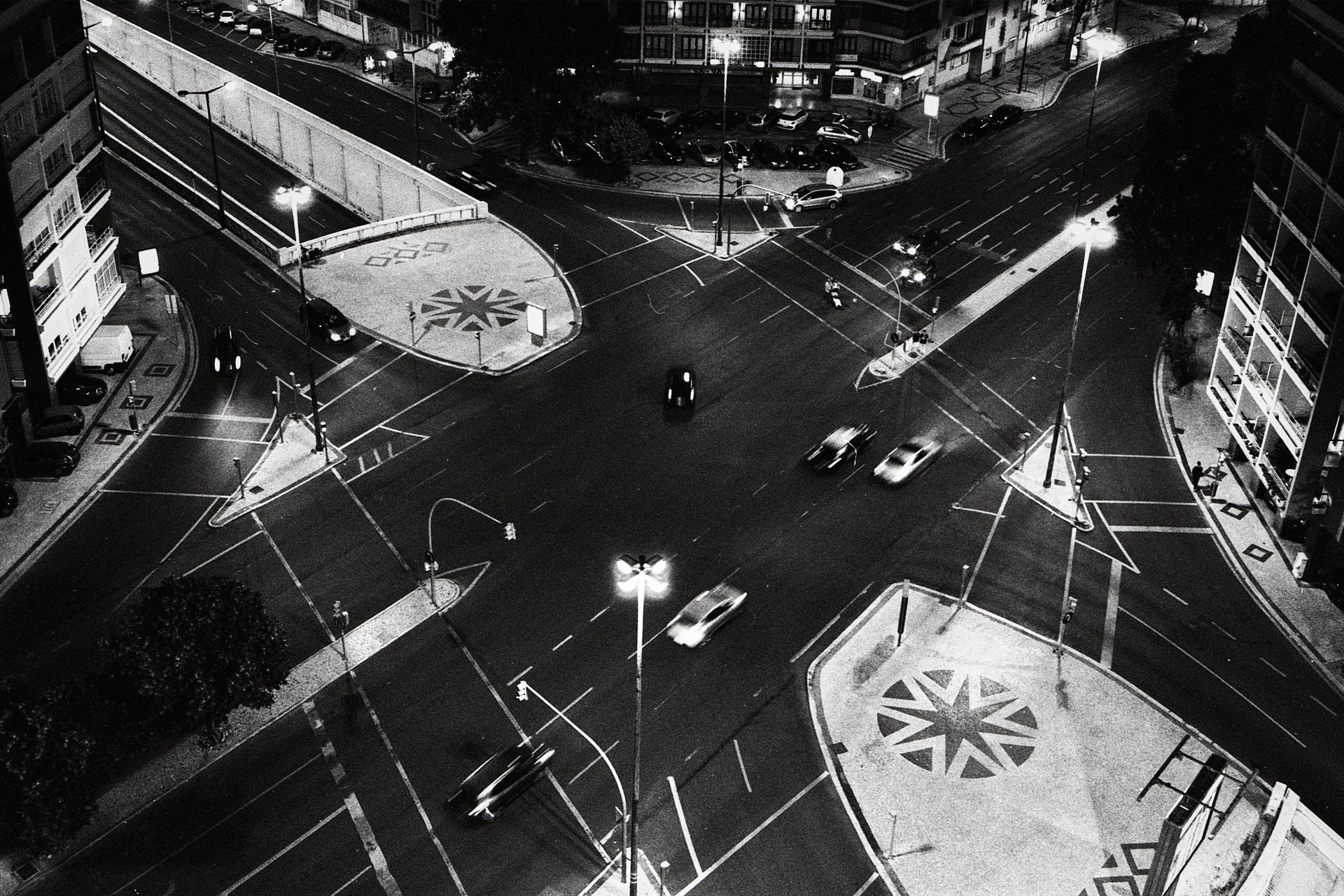 A CIDADE COMO DÉCOR , 2017 | After “Os Verdes Anos” - Paulo Rocha, 1963 