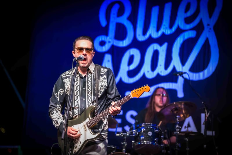Kai Straus & The Electric Blues Allstars