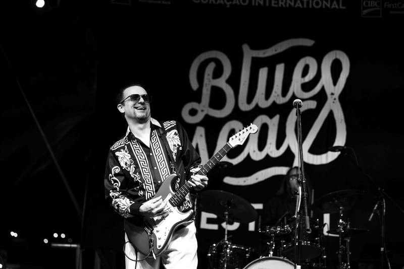 Kai Straus & The Electric Blues Allstars