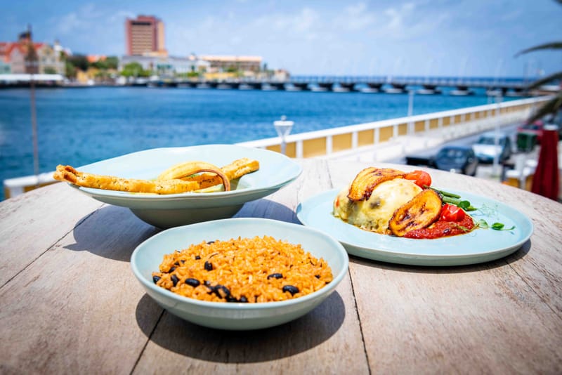 The Curacao crockery collection