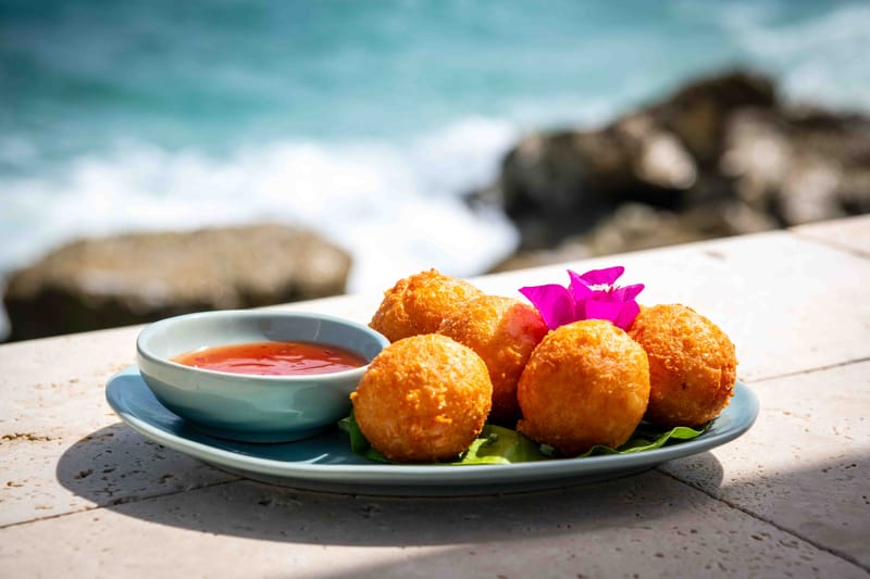 The Curacao crockery collection