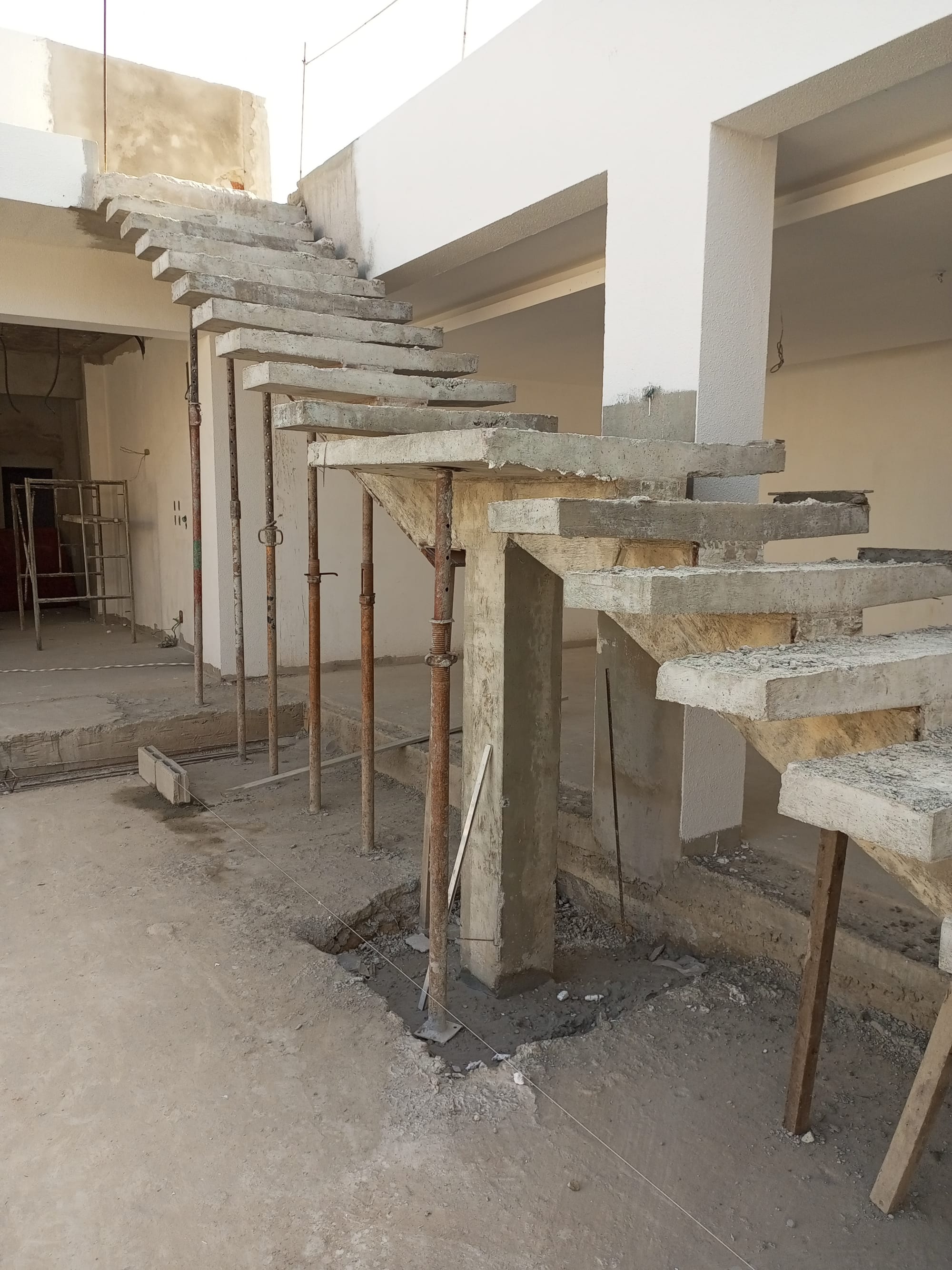 Projeto e Concepção de um quintal em Parceria com o Arquitetcto Paulo Pereira na casa A4-Condominio de Luxo em Angola